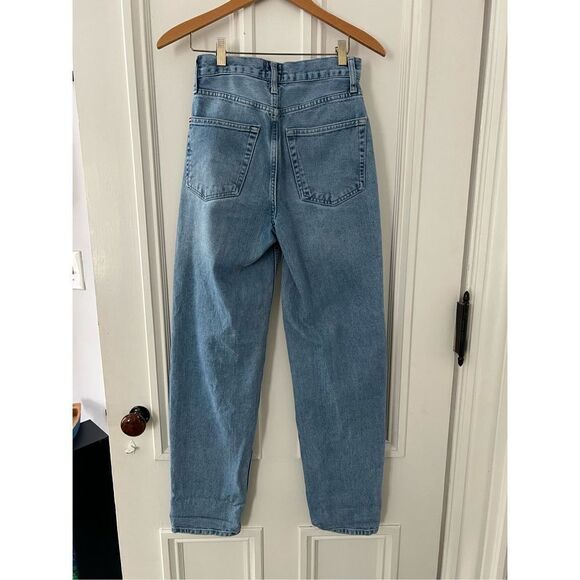 BDG  light blue high-rise, baggy jeans 24 - Picture 5 of 5